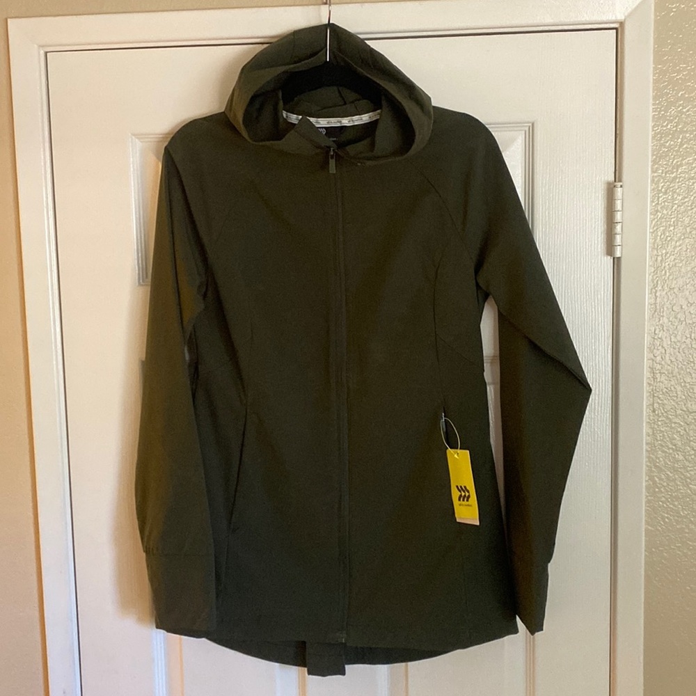 Green water repellent jacket